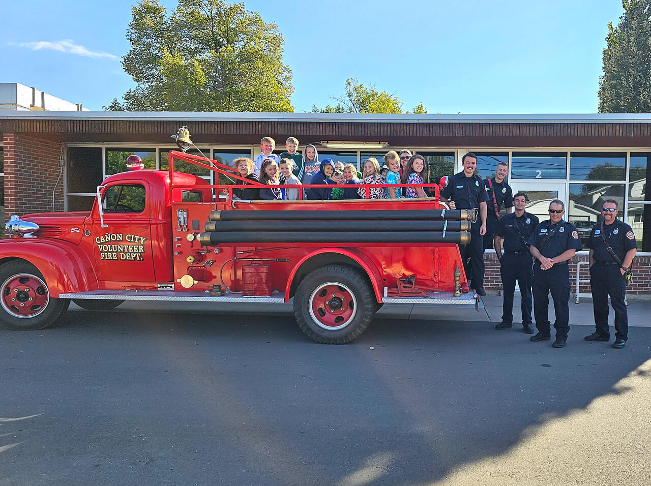 3rd graders riding on CCFD fire truck